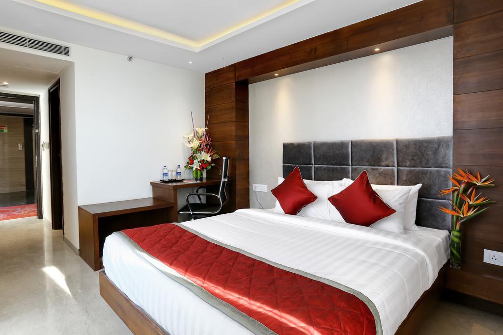 Bhagini Icon Premier Hotel Bangalore Exterior foto